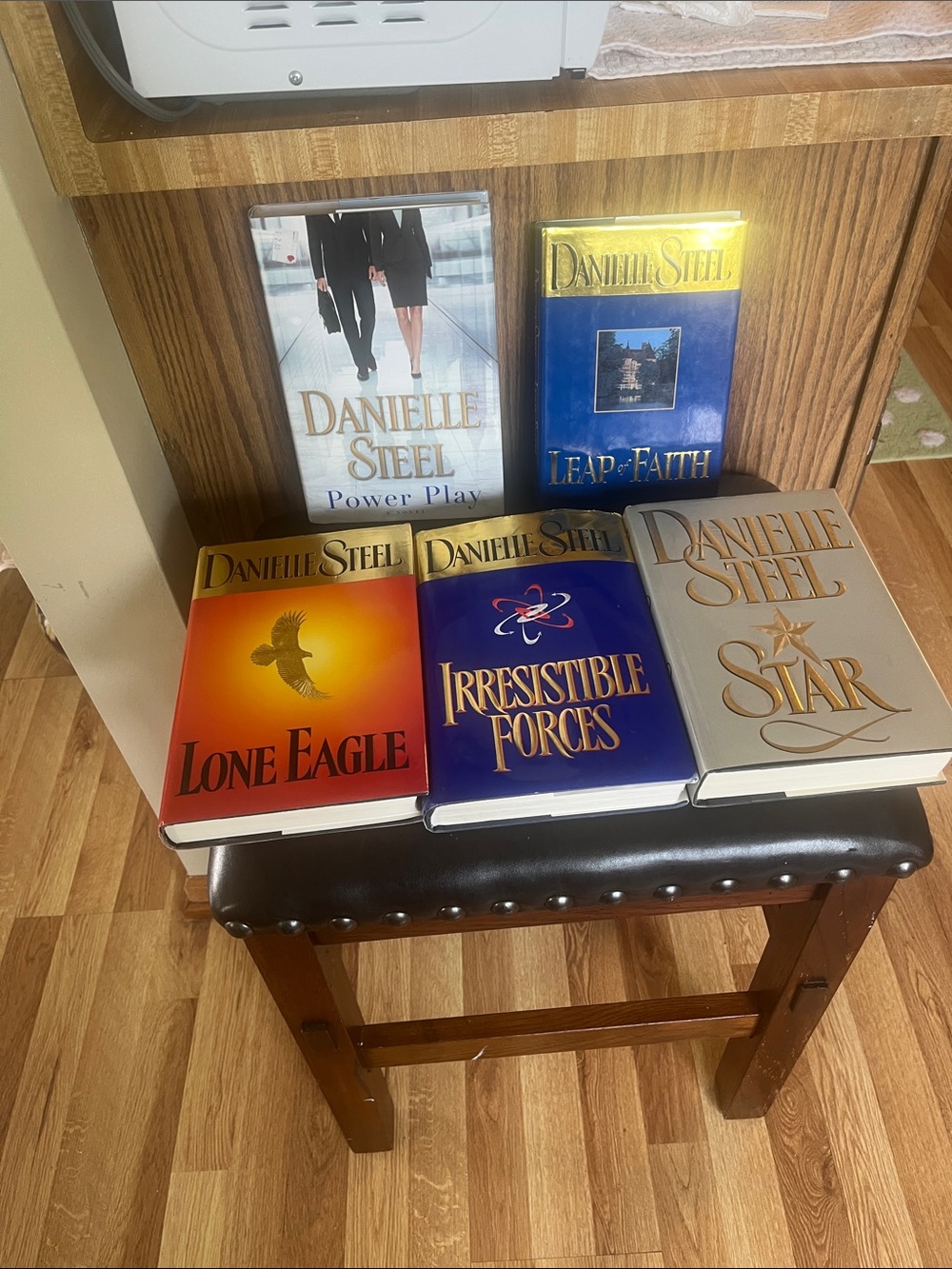 Danielle Steel Hardcover Collection — Assorted Blue, Red, Gold, Silver Covers